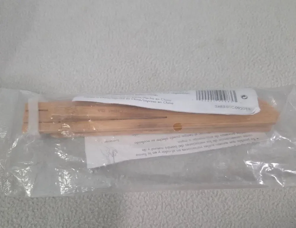 NEW Pampered Chef Bamboo Salad Folding Tongs 2483